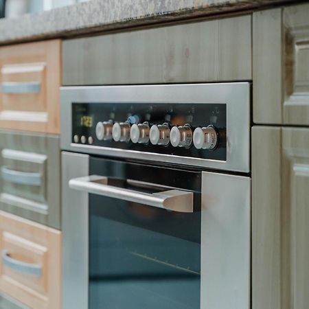 Gran Apartamento De 3 Habitaciones Junto A La Catedral Málaga Exteriör bild