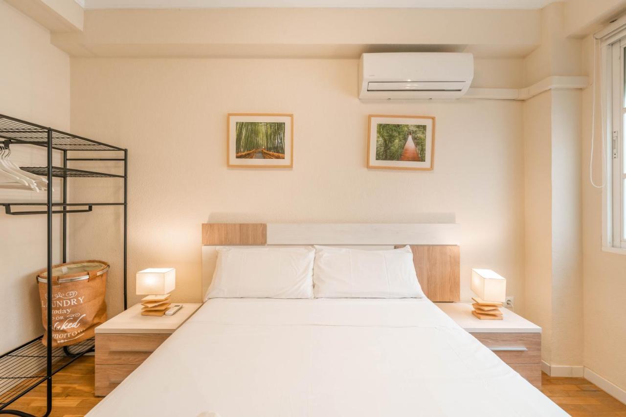 Gran Apartamento De 3 Habitaciones Junto A La Catedral Málaga Exteriör bild