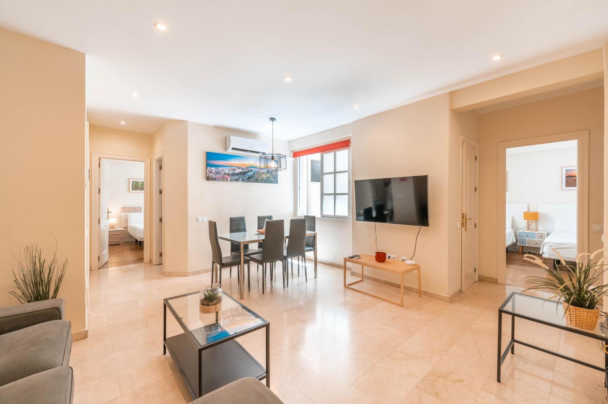 Gran Apartamento De 3 Habitaciones Junto A La Catedral Málaga Exteriör bild